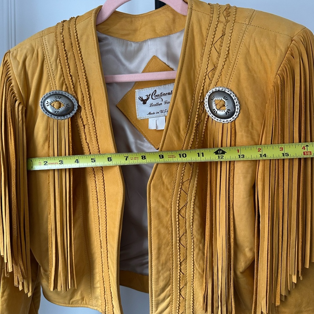 RARE Continental Leathers Fringe Cropped Jacket with Conchos - Picture 8 of 9